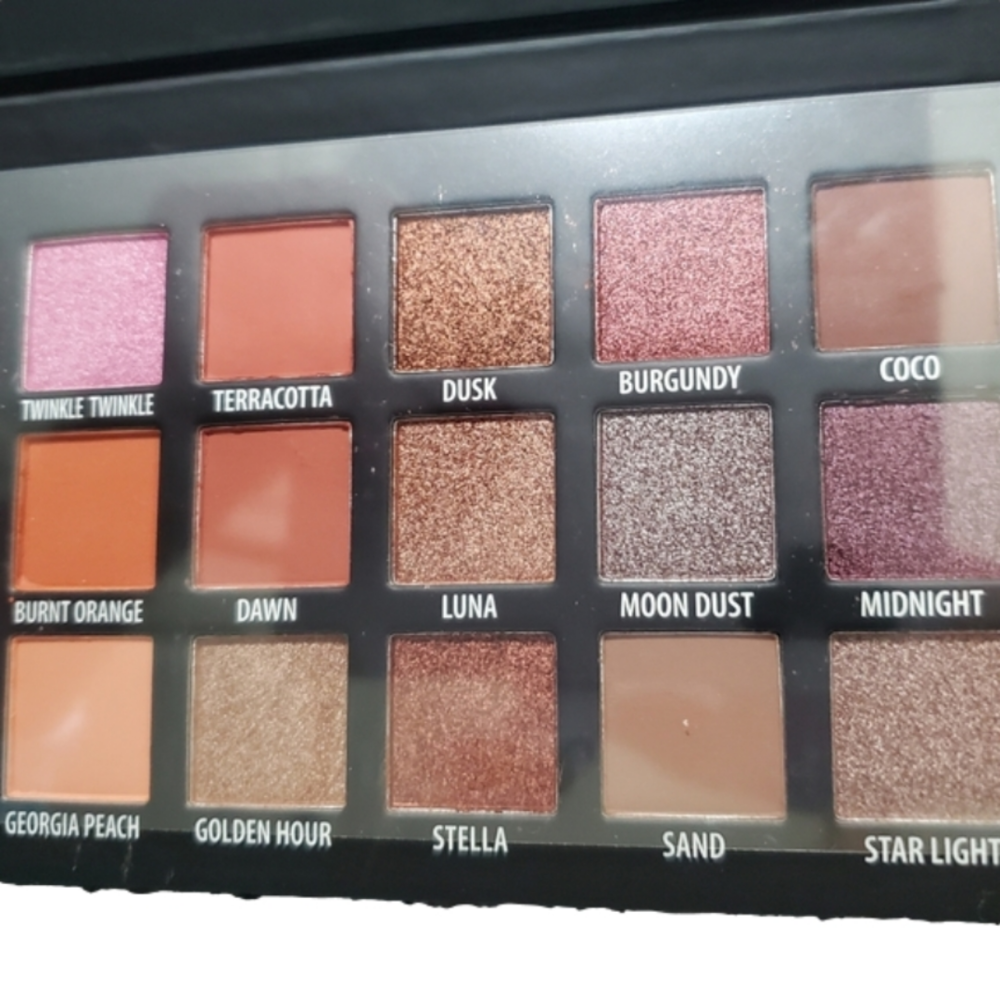 K A B Cosmetics Day + Night Eyeshadow Palette - Picture 3 of 3